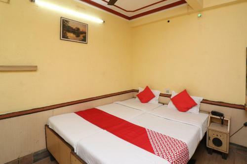 Oyo 28177 Hotel Amrita