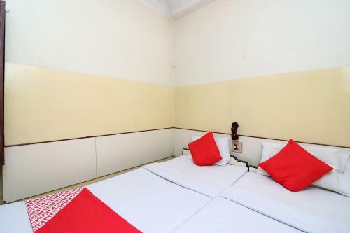 Oyo 28177 Hotel Amrita