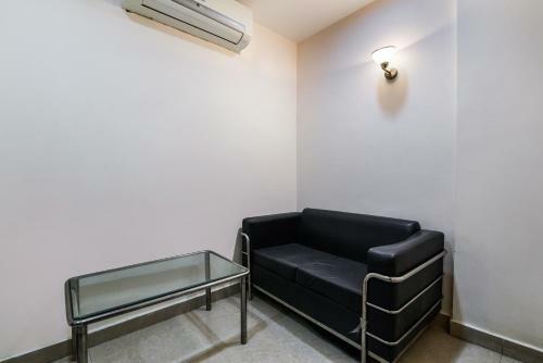 Oyo 30414 Hotel Us Residency