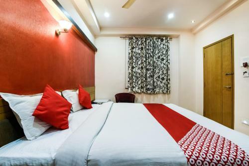 Oyo 30414 Hotel Us Residency