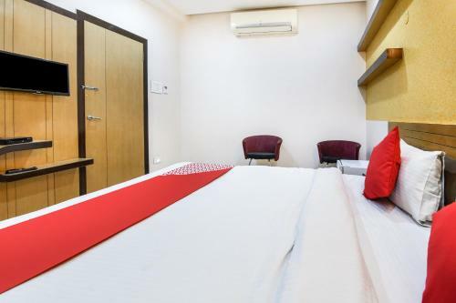 Oyo 30414 Hotel Us Residency