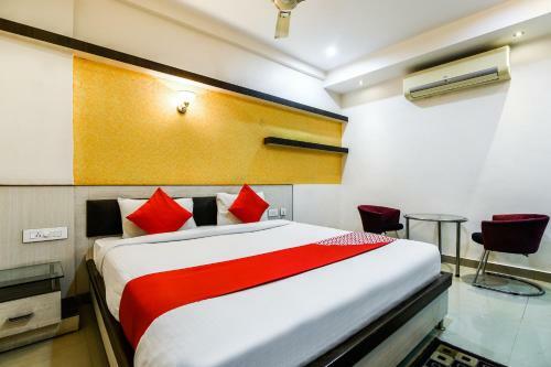 Oyo 30414 Hotel Us Residency