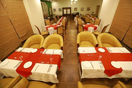 Hotel Gargee Surya Vihar
