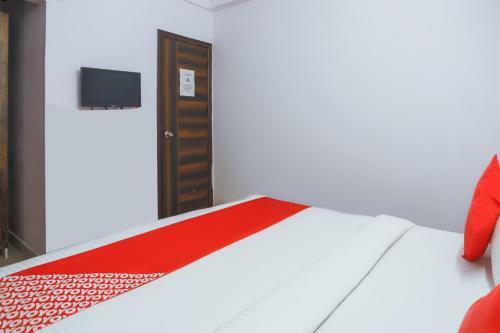 Oyo 70819 Hotel Royal King
