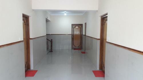 Hotel Om Kuteer