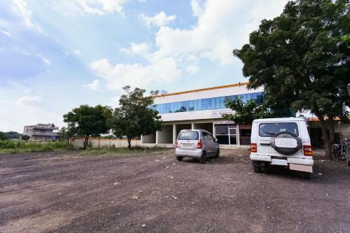 Oyo 75657 Hotel Omkar Lodge