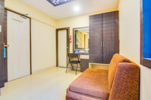 Fabhotel Rayna Inn Park Circus