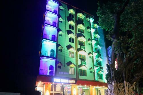 Hotel Oyo 45053 The King