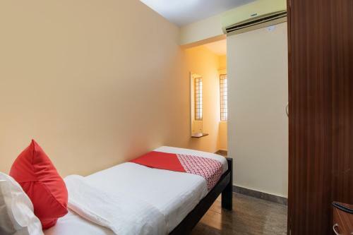 Hotel Oyo 71638 Nk Boarding And Lodging