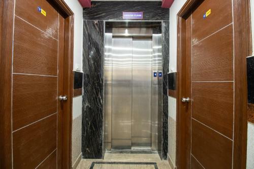 Hotel Oyo 71638 Nk Boarding And Lodging
