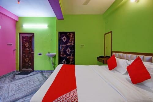 Oyo 74265 Hotel Diamond Palace