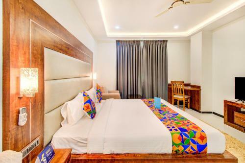 Fabhotel Prime Ivory Pearl II