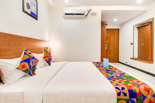 Fabhotel Prime Ivory Pearl II