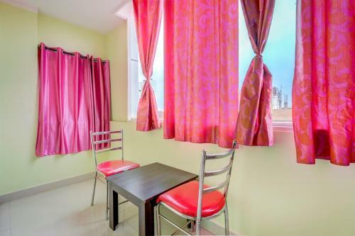 Hotel Oyo 76521 Manan Paradise