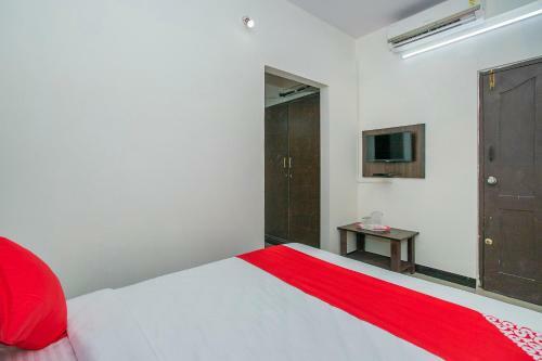 Hotel Oyo 26817 Gks Residency