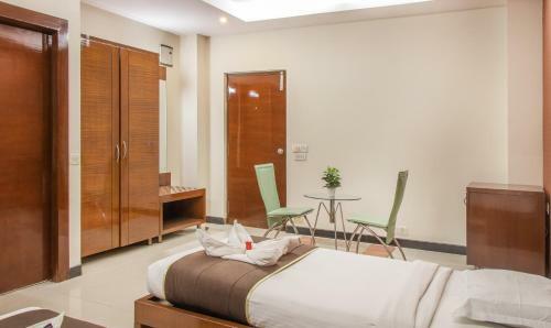 Hotel Omatra Infantry Road