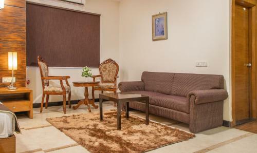 Hotel Omatra Infantry Road