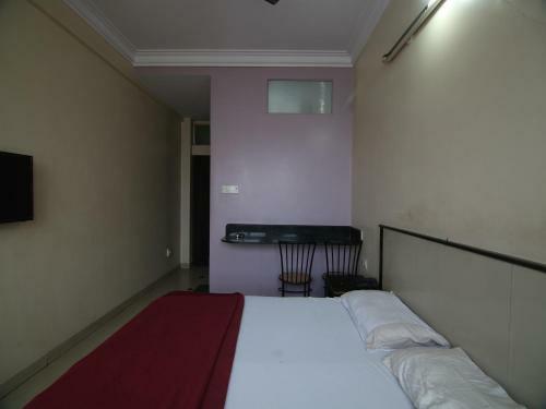 Hotel Royal Regency Lodge