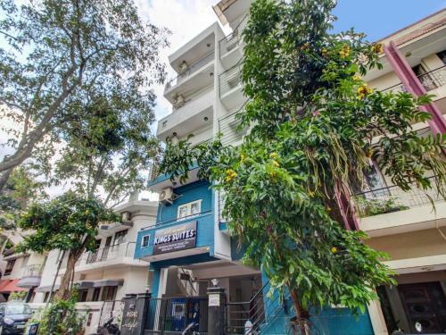 Hotel Oyo 74308 Kings Suites