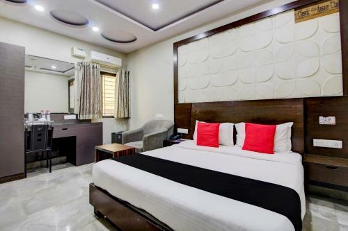 Hotel Capital O 74741 Green Woods Premium Suites