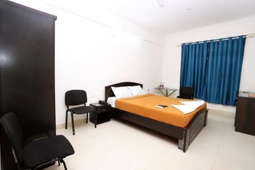 Longmen Hotel