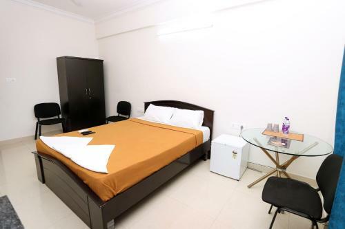 Longmen Hotel