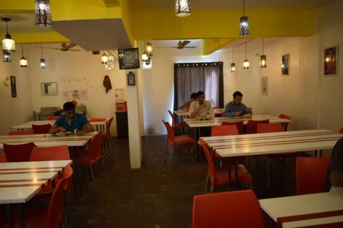 Hostal Suyash Pg (suyash Ventures)