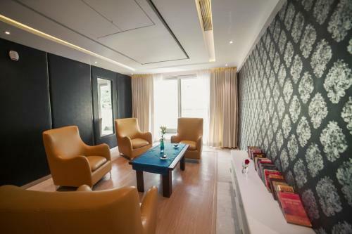 Bngv Mystic Premier Hotel
