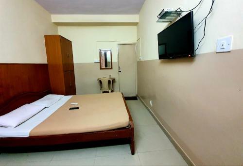 Hotel Veekay Residency