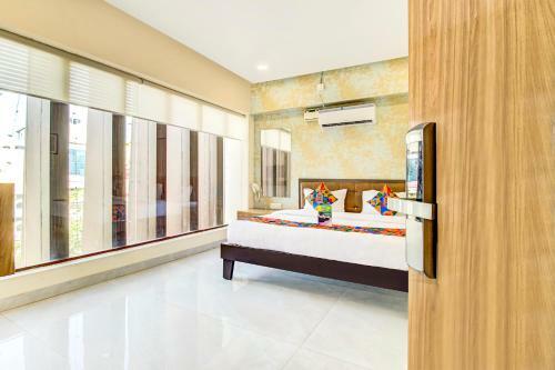 Comet Hotel