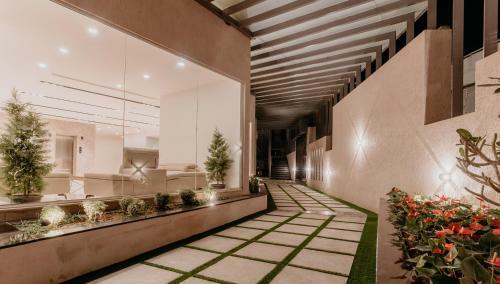 Velvette Hotel