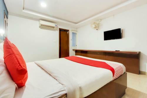 Hotel Oyo 72492 A K Residency