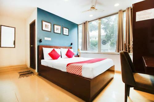 Hotel Oyo 72492 A K Residency