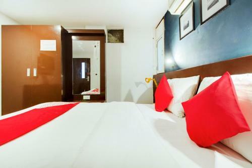 Hotel Oyo 72492 A K Residency