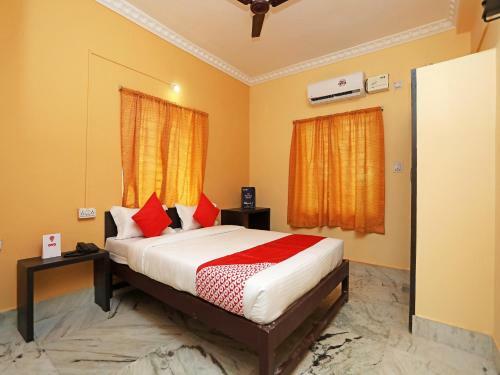 Hotel Oyo 72492 A K Residency