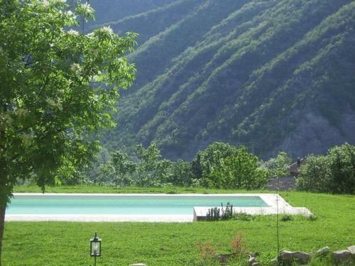Borgo Belvedere Mono