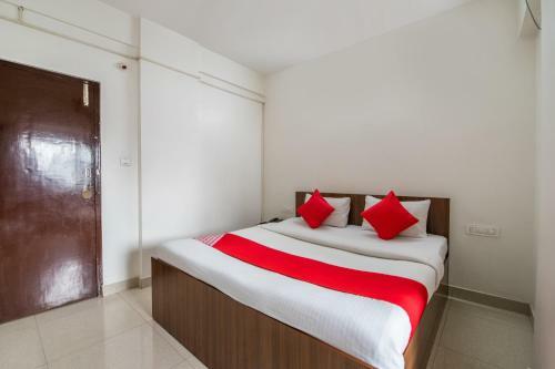 Hotel Oyo 68189 Durga Deluxe