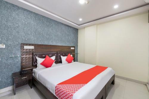 Hotel Oyo 72276 Sai Comforts
