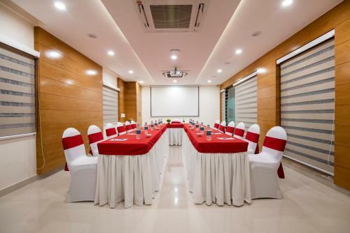Hotel Vanusa Residency By Big Tree Hospitality