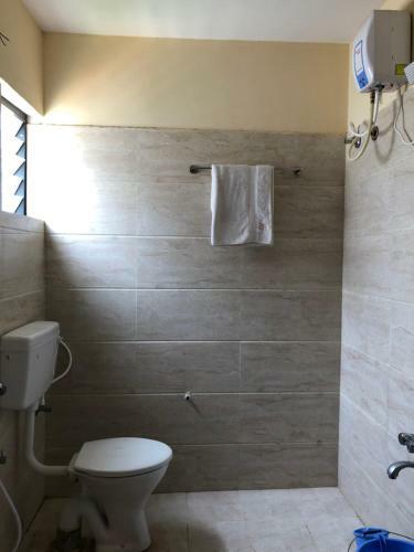 Hotel Veekay Regency Lodge