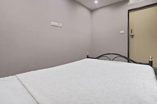 Hotel Spot On 39359 S R Comforts