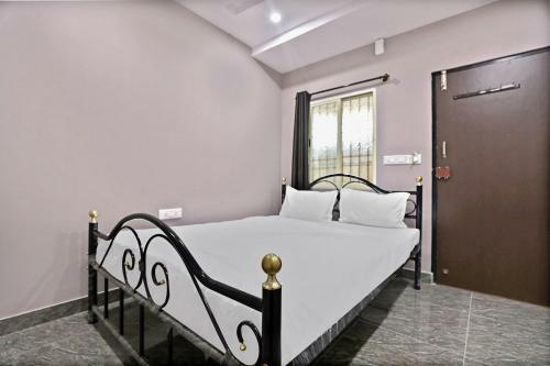 Hotel Spot On 39359 S R Comforts