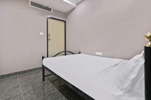 Hotel Spot On 39359 S R Comforts