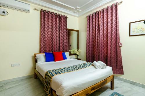 Hostal The White Villa Boutique Stay