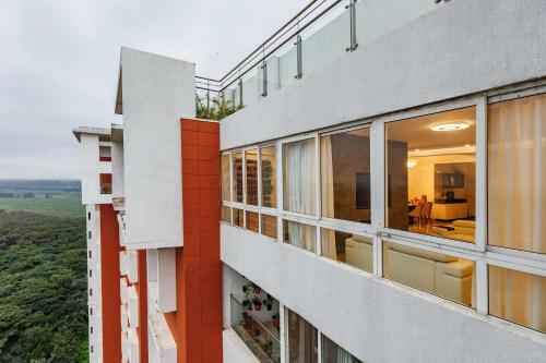 Apartamento Lux Penthouse At Embassy Pristine - Long Stays By Jadecaps