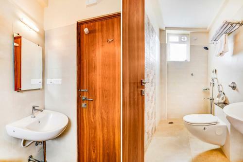 Hotel Fabexpress Bsr Inn