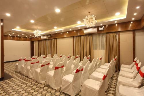 Hotel Crimson Lotus