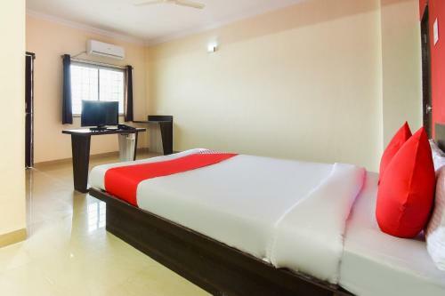 Oyo 43302 Hotel Sargam