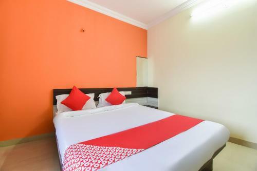 Oyo 43302 Hotel Sargam