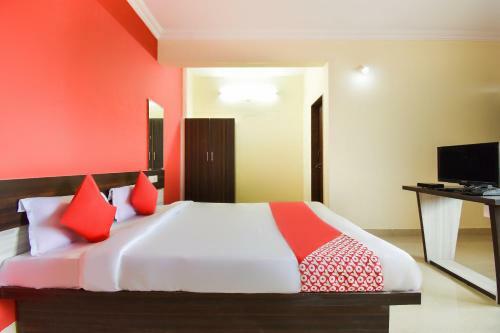 Oyo 43302 Hotel Sargam